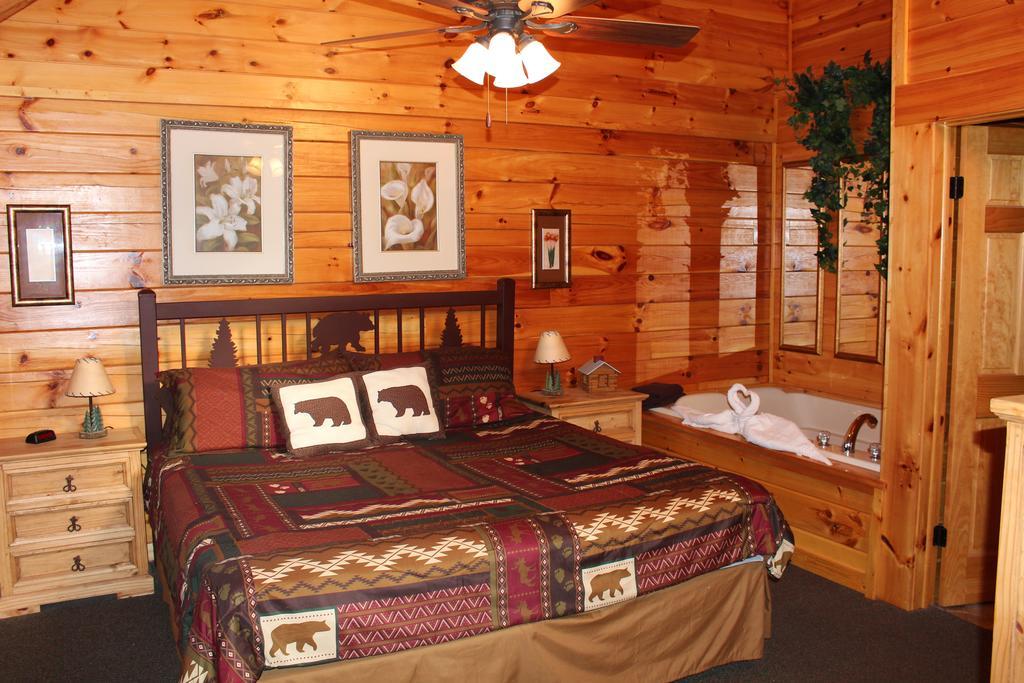 Knotty By Nature Gatlinburg Quarto foto